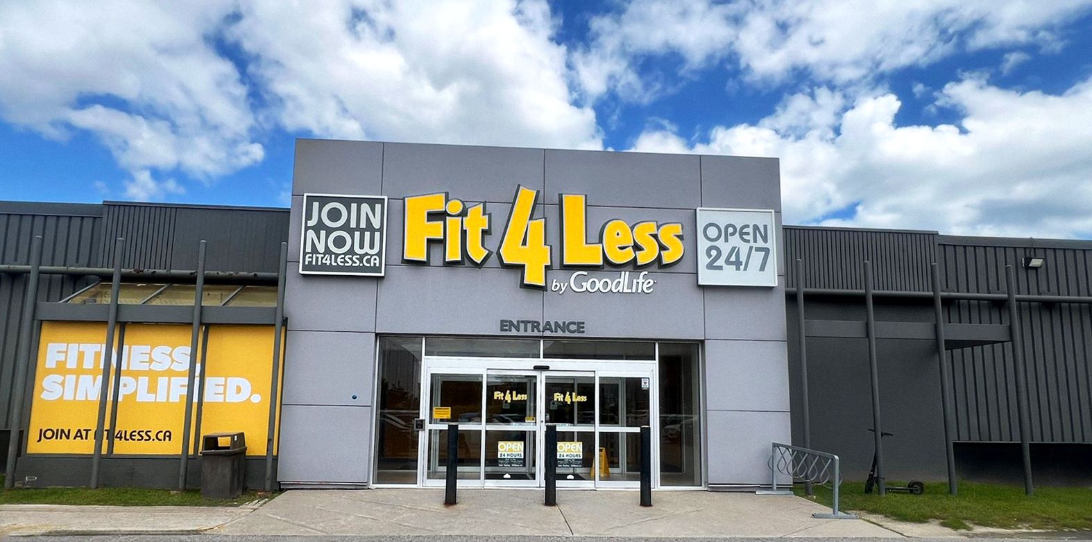 Exterior of a 24/7 Fit4Less Gym