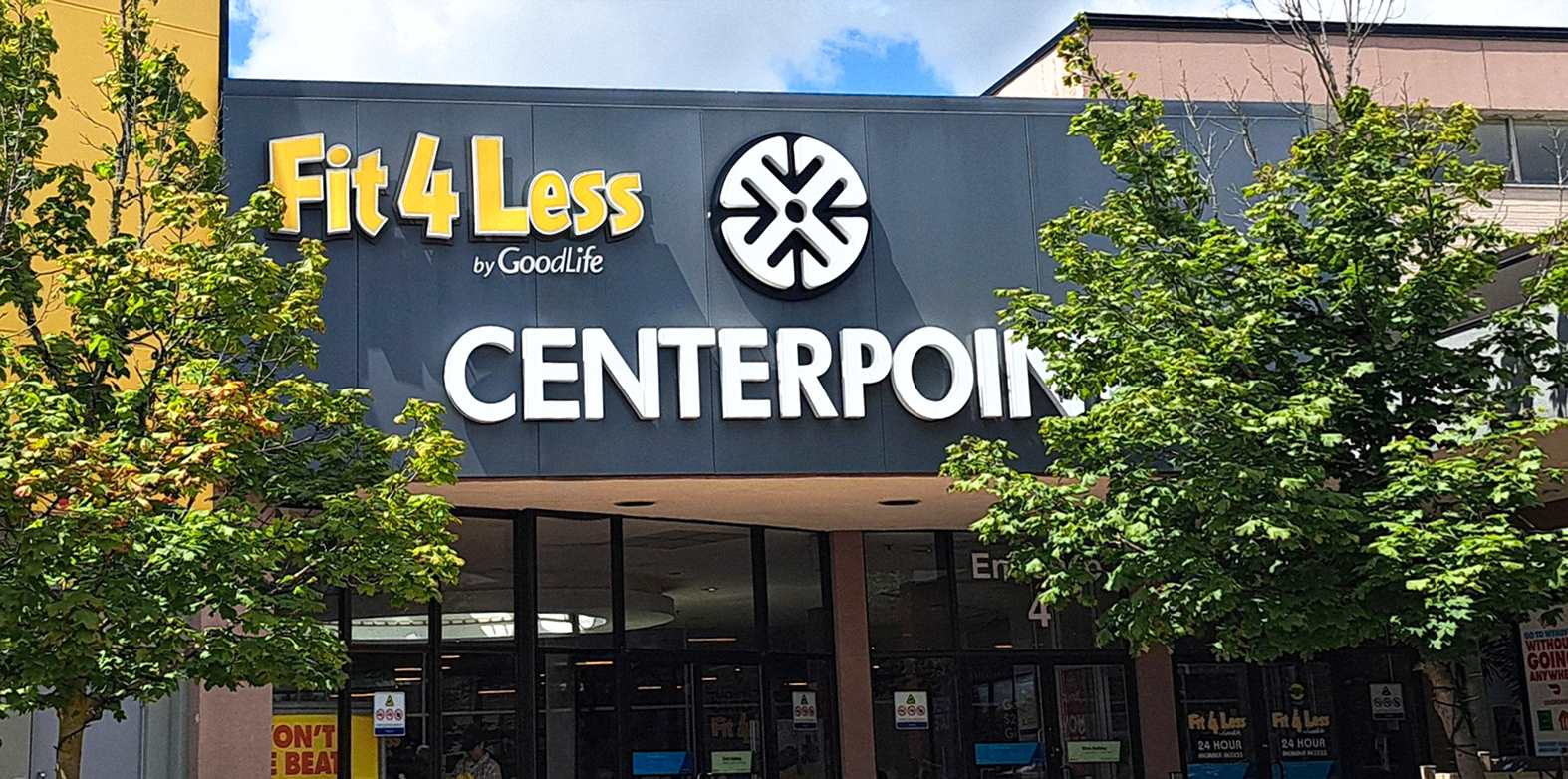 Exterior of a 24/7 Fit4Less Gym